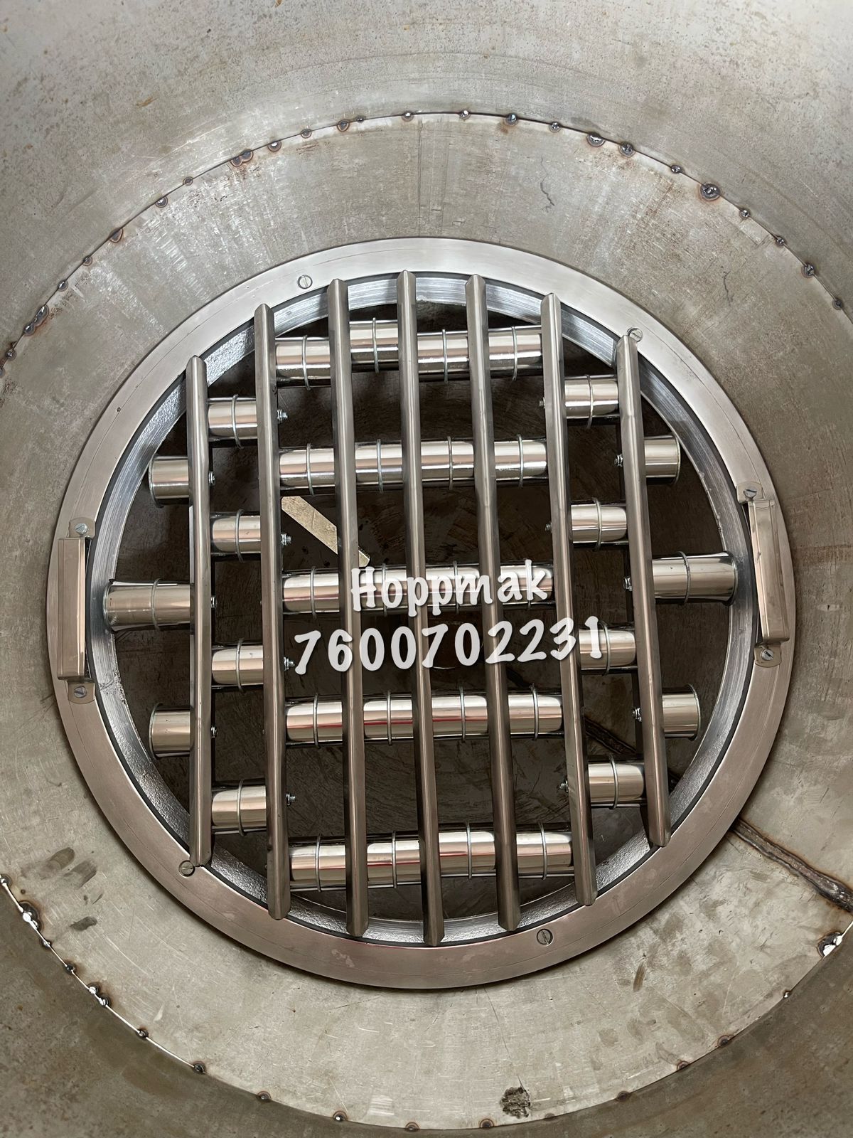 Hopper Magnet Round Type